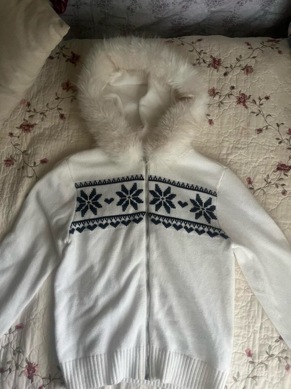 Hollister White Zip-Up Hooded Cardigan with Faux Fur Trim